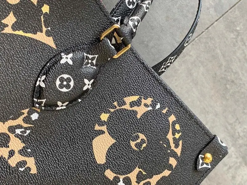 2019 monogram motif onthego tote bag black m44674 10