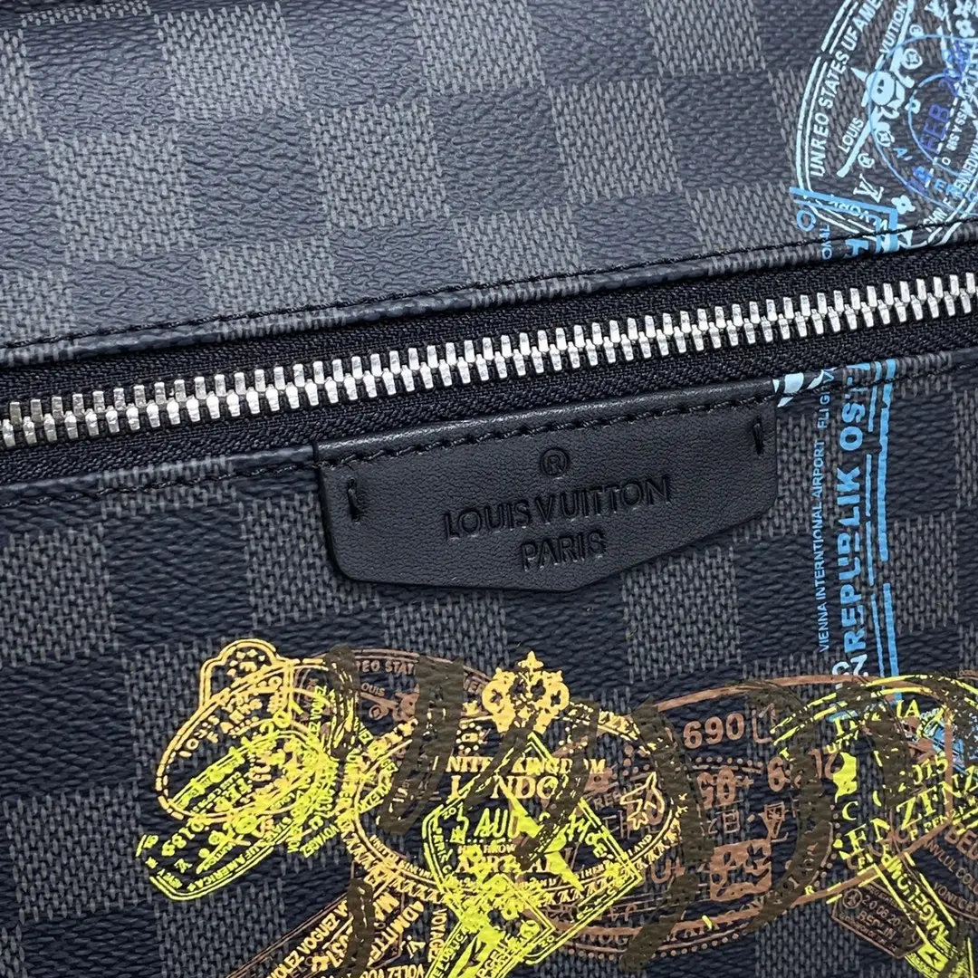 damier graphite discovery backpack n45275 7