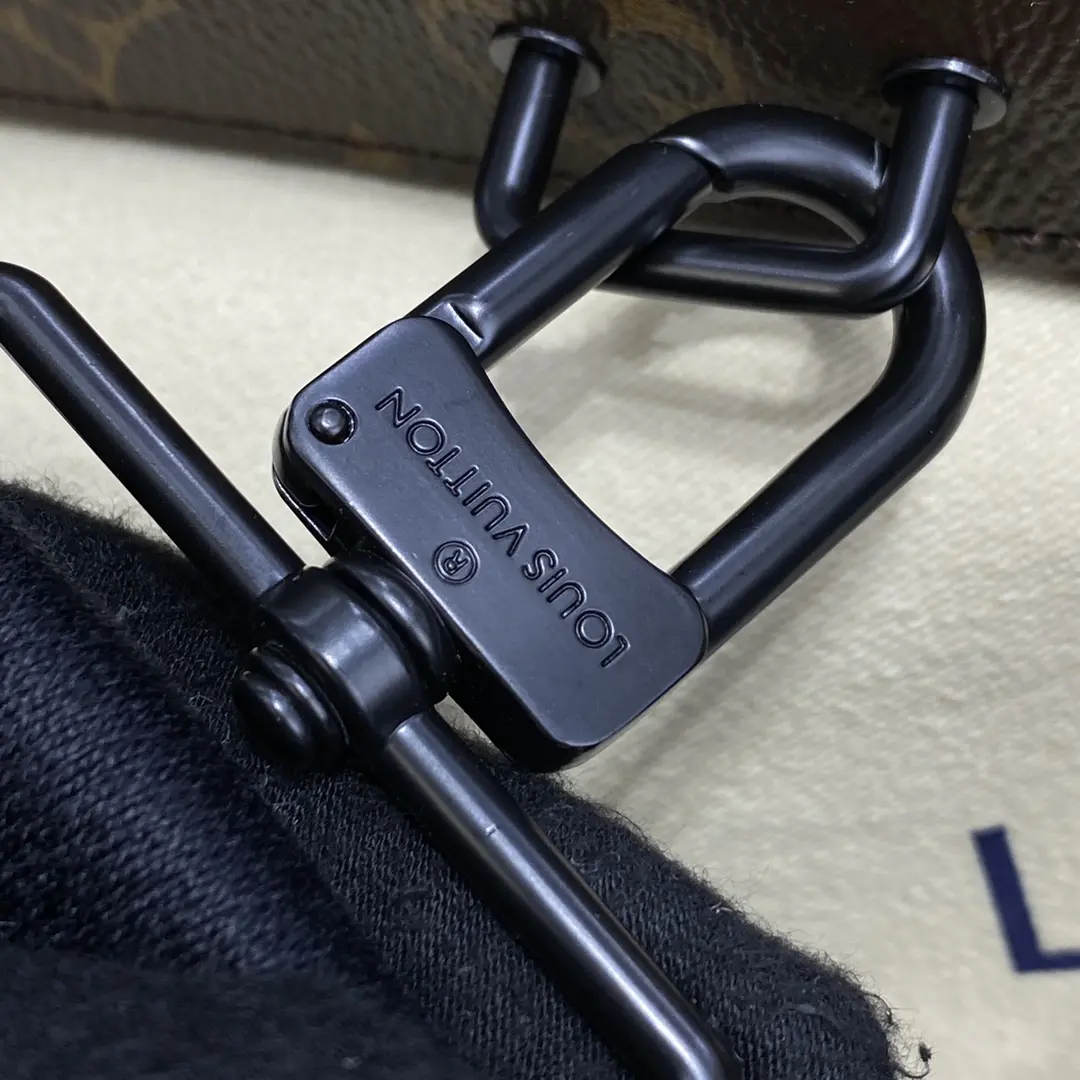 handle soft trunk m46264 2