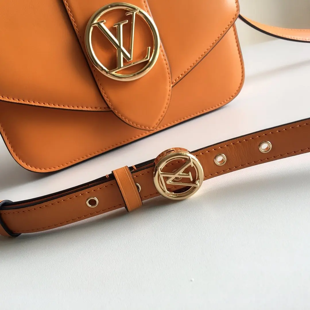 lv circle lv pont 9 gold m55946 7 lv circle lv pont 9 gold m55946 7