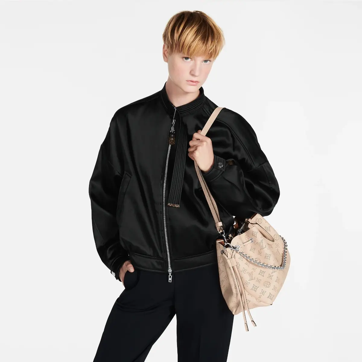 mahina calf bella tote m59203 3