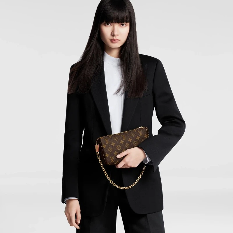 pochette accessoires m82766 7